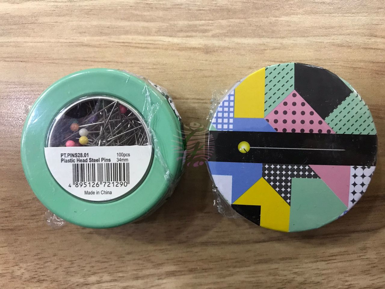 Renkli Başlı Kutulu İğne(100 adet)