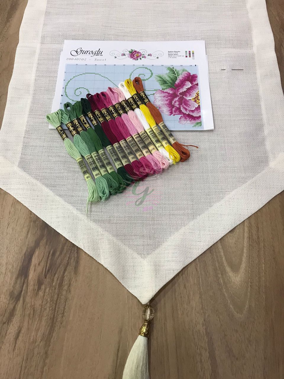 kaneviçe ranır seti taslı