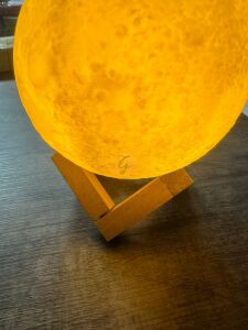 Işık Küresi Gece Lambası