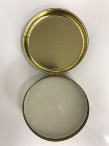 Metal Kutuda Kokulu Mum 1