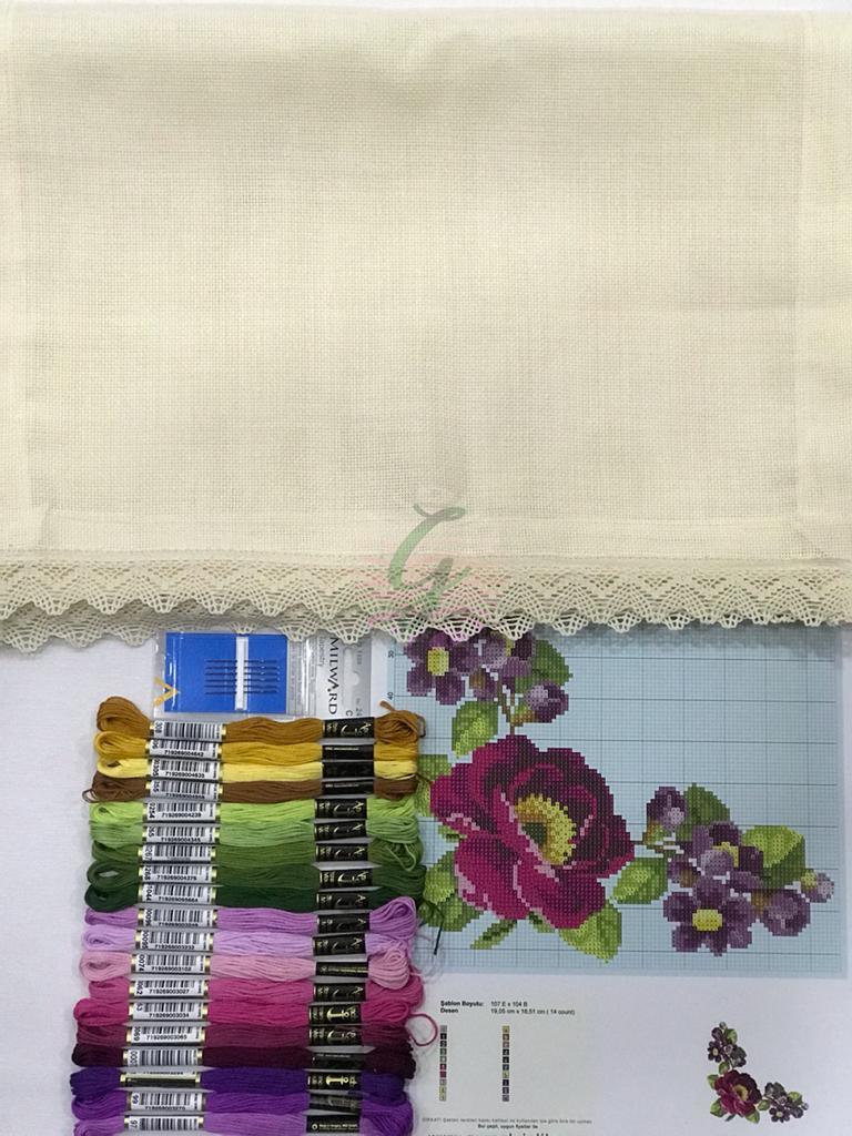 Çiçek Modelli Runner Kiti