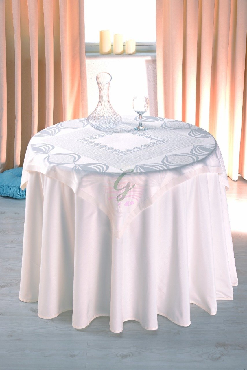 100×100 cm Ölçüde Kapak Hazır Etamin Örtü(9271)